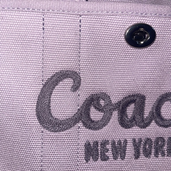 Coach Cargo Tote 26 Lavender - Picture 3 of 8